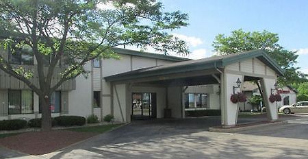 Shawano Four Seasons Resort エクステリア 写真