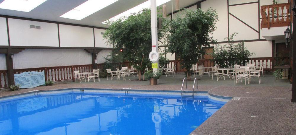 Shawano Four Seasons Resort エクステリア 写真