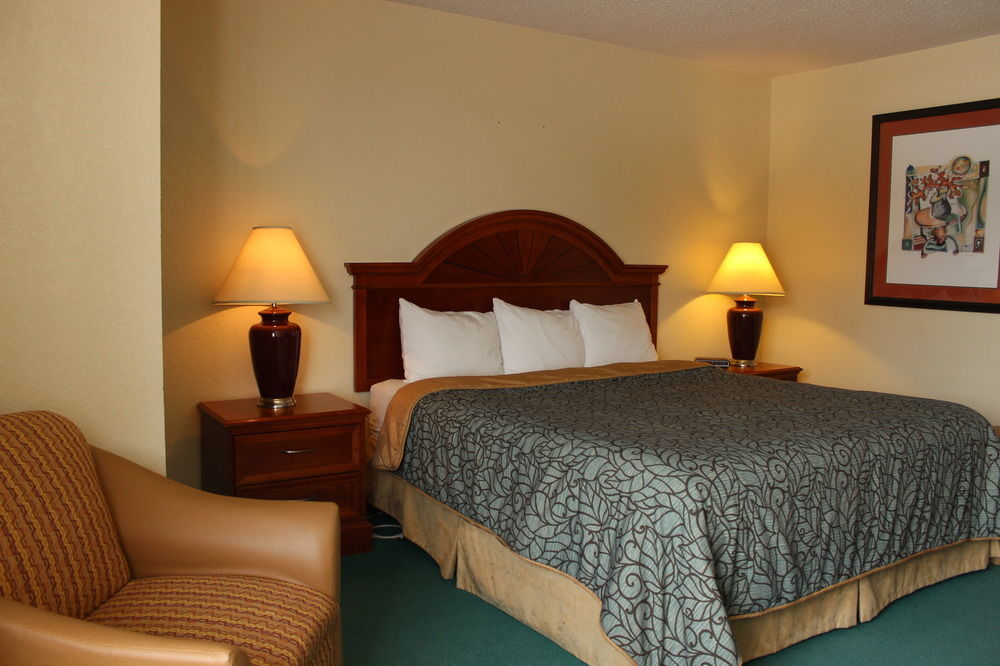 Shawano Four Seasons Resort エクステリア 写真